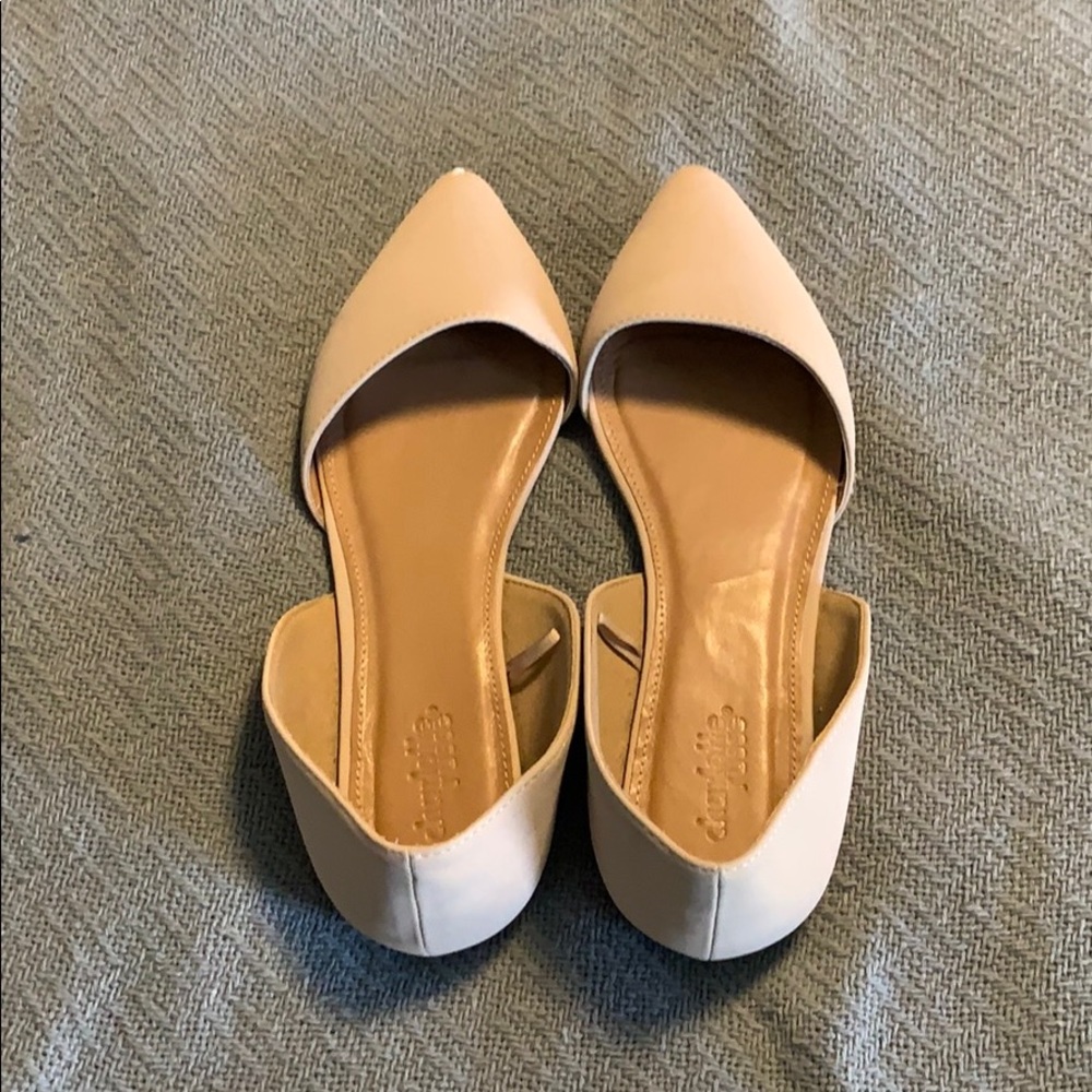 Cream flats